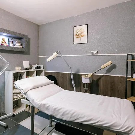 Neptune Paphos 4* 코럴베이