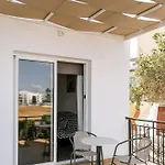 Neptune Paphos קורל ביי