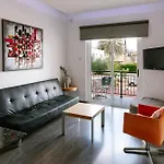 Neptune Paphos Apartmanhotel