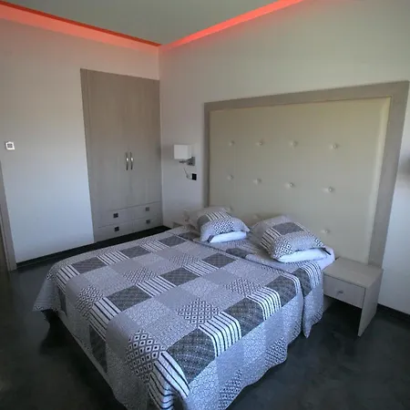 Neptune Paphos 3* Coral Bay