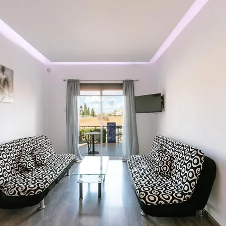 Aparthotel Neptune Paphos 4*