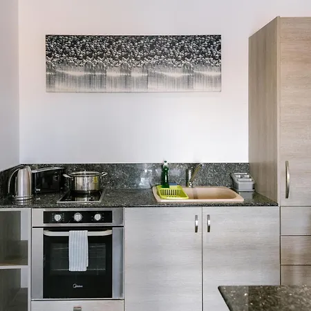 Neptune Paphos 4* 珊瑚湾