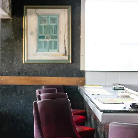 Neptune Paphos 公寓式酒店 珊瑚湾