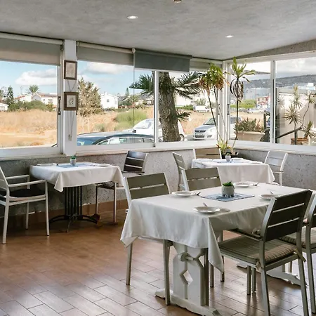 Neptune Paphos 4*