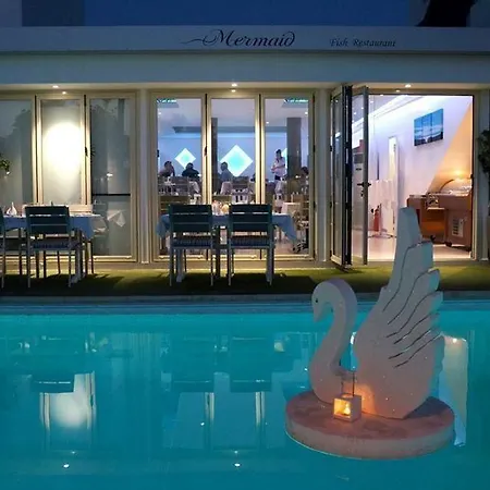 Aparthotel Neptune Paphos 3*