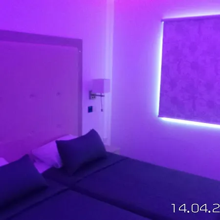 Aparthotel Neptune Paphos 3*