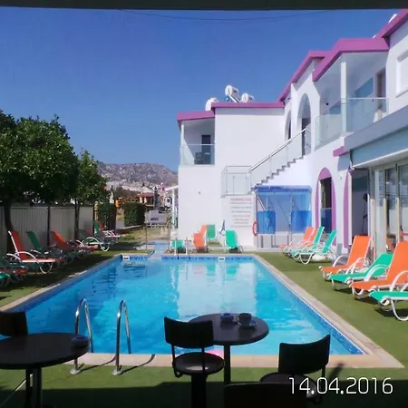 Neptune Paphos 3* Coral Bay