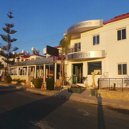 Neptune Paphos Aparthotel