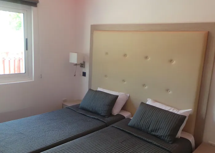 Neptune Paphos Aparthotel 4*