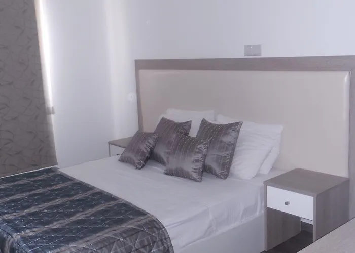 Neptune Paphos コーラル・ベイ