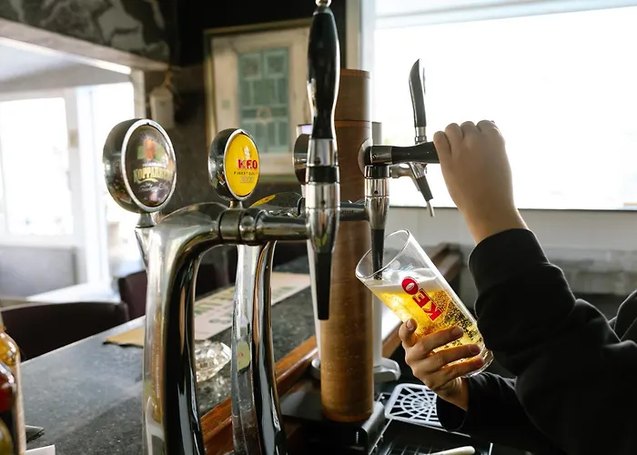 Neptune Paphos Korall-öböl