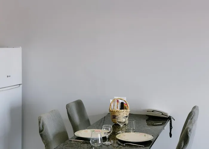 Neptune Paphos アパートホテル